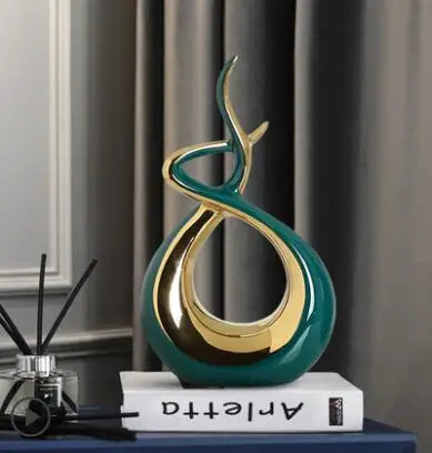 Modern European Ceramic Lover Figurines β Elegant Home Accessories for Artful Living