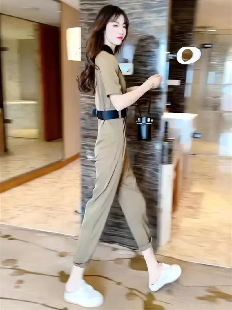 Korean Version of Trendy and Stylish Slim Fitting Waist With Contrasting Color High-end Jumpsuit for Women in the Summer of 2024