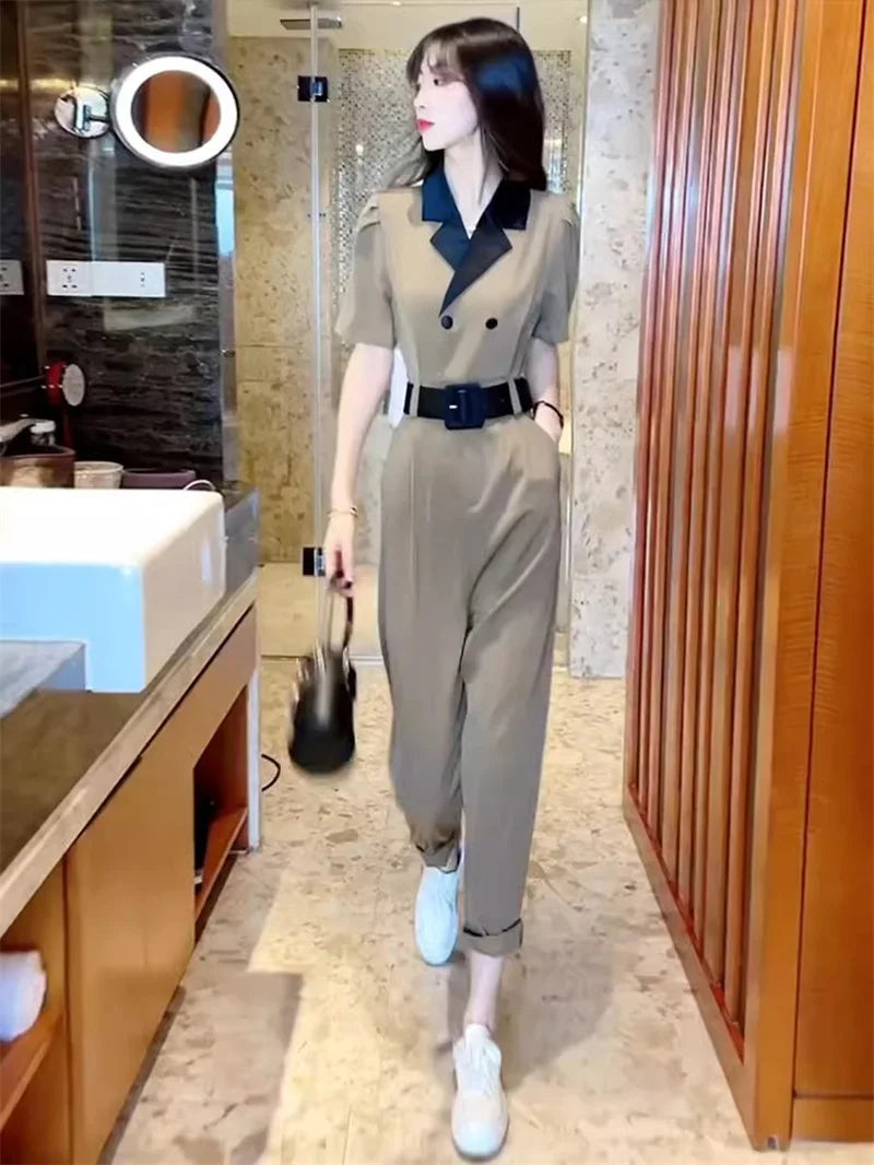 Korean Version of Trendy and Stylish Slim Fitting Waist With Contrasting Color High-end Jumpsuit for Women in the Summer of 2024