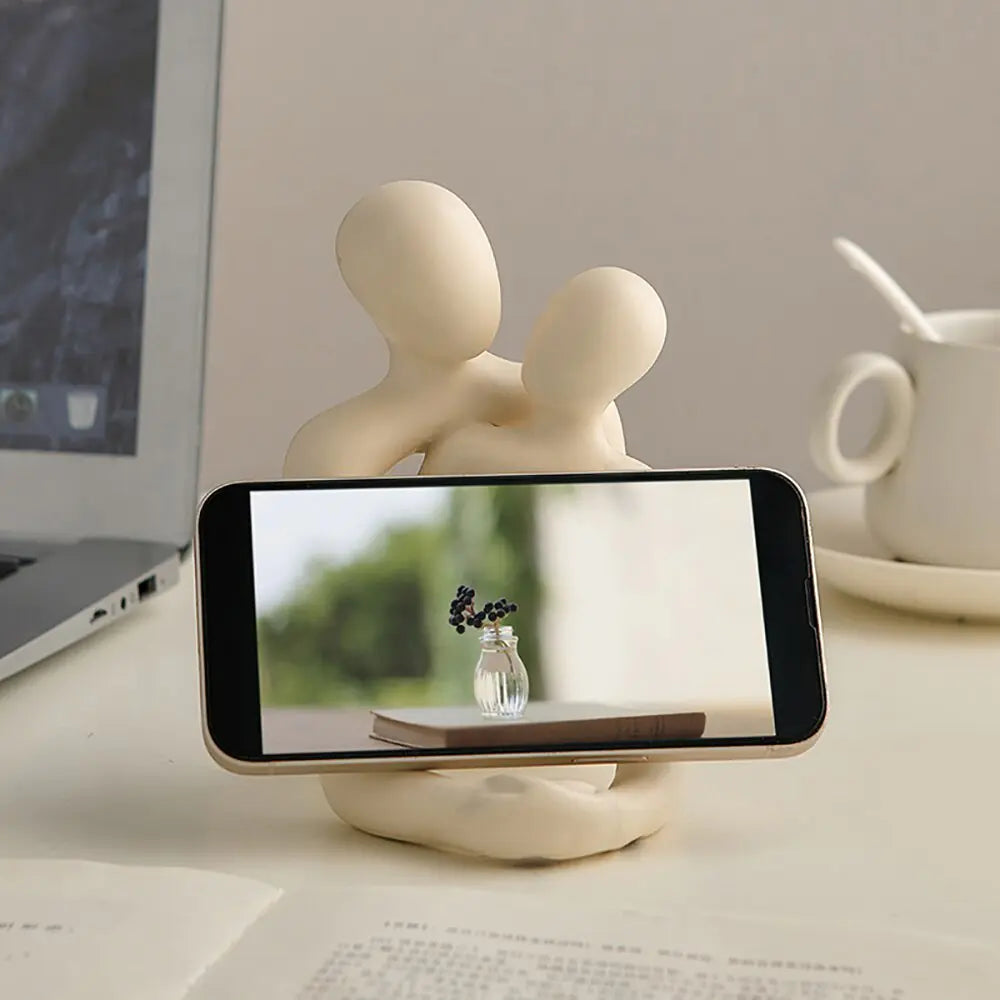 Elegant Nordic Couple Statue | Modern Ceramic Home Decor