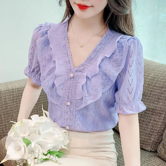 Lace Vneck Ruffle Shirt for Women in Summer New French Sweet Temperament Shortsleeved Shirt